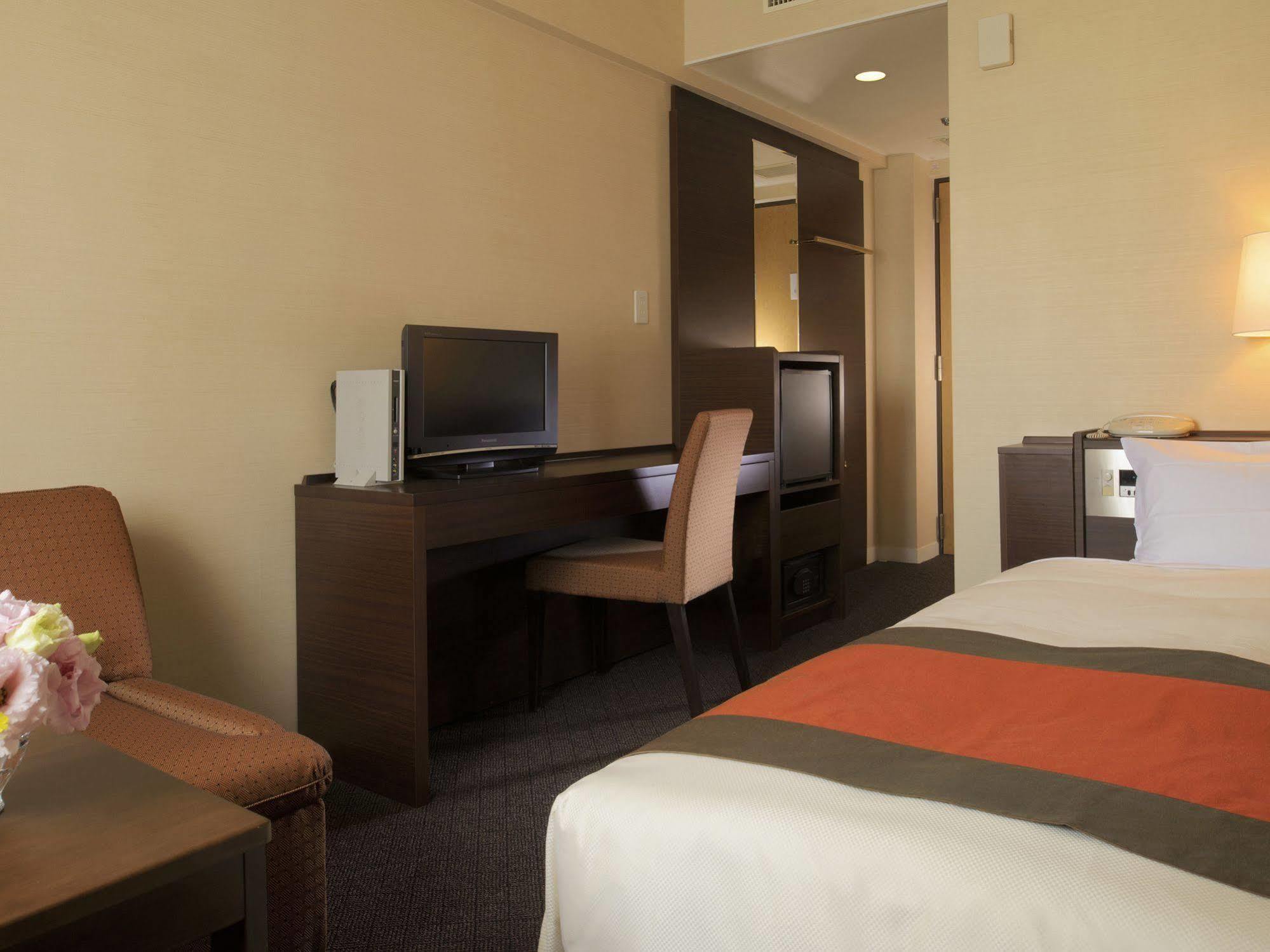 Hotel Crown Palais Aomori Exterior photo