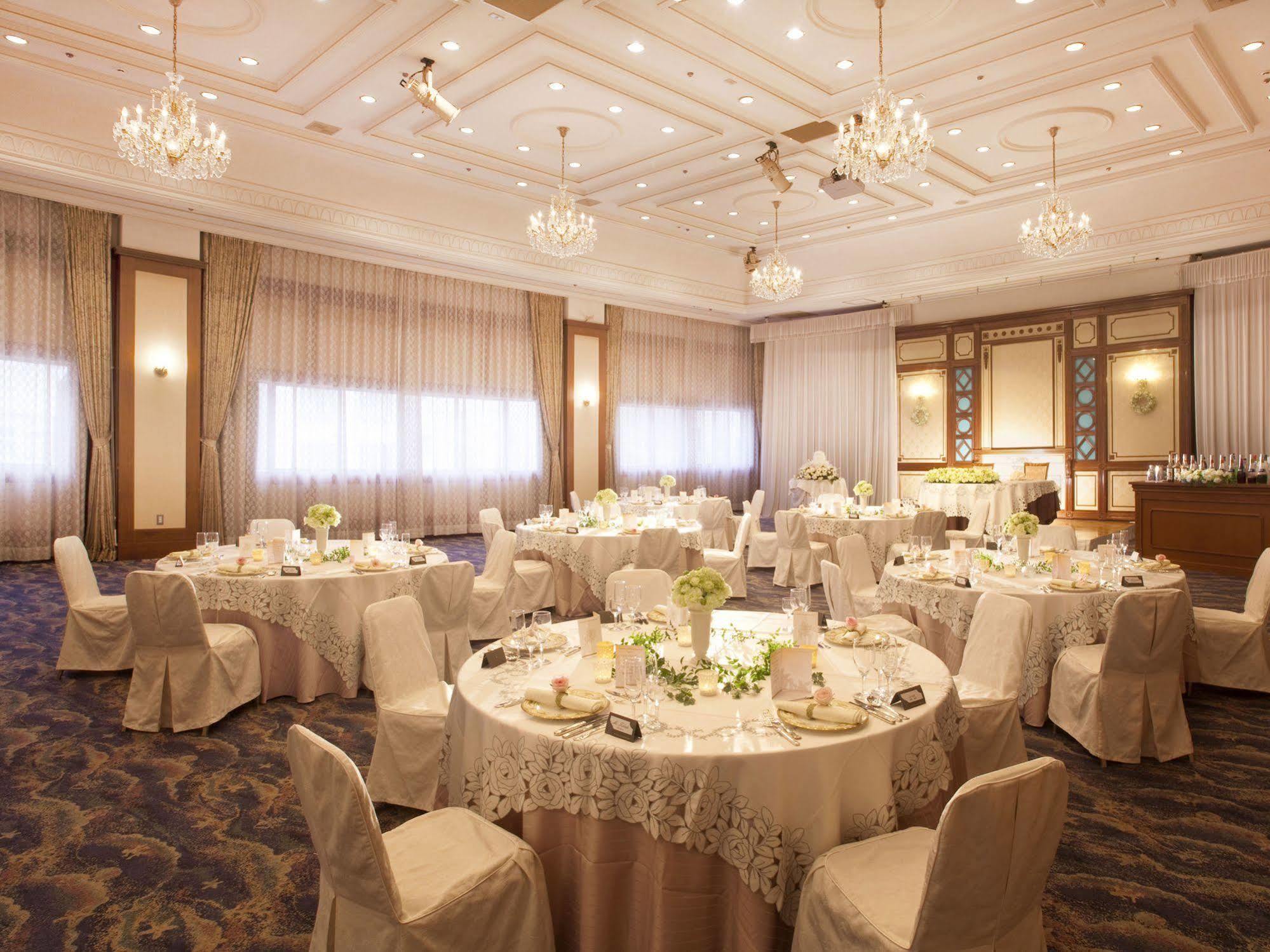 Hotel Crown Palais Aomori Exterior photo